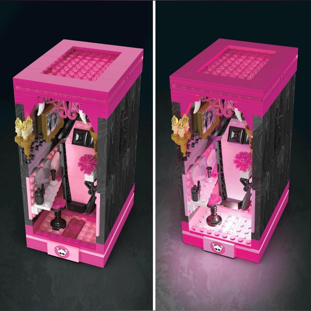 *SOLD DO NOT BUY*. Mega Monster High Draculaura’s Boo-k Crypt Building Set - Picture 5 of 15